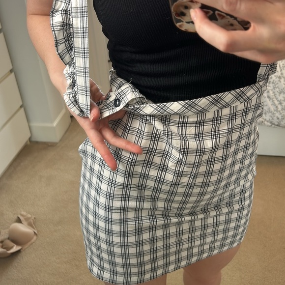 Pinafore Dress - Picture 2 of 3
